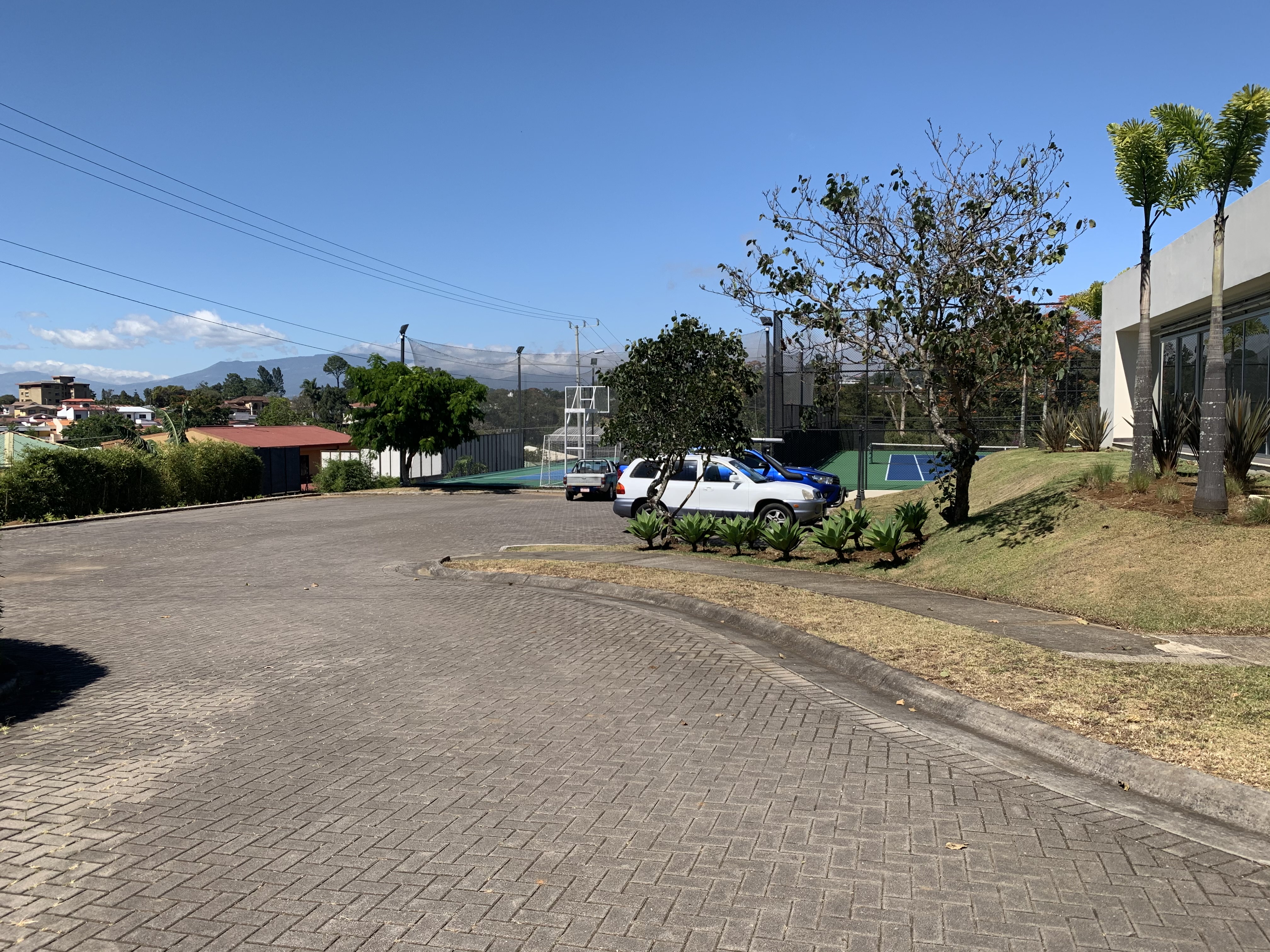 residential lot inside a gated community in curridabat view 023.jpg