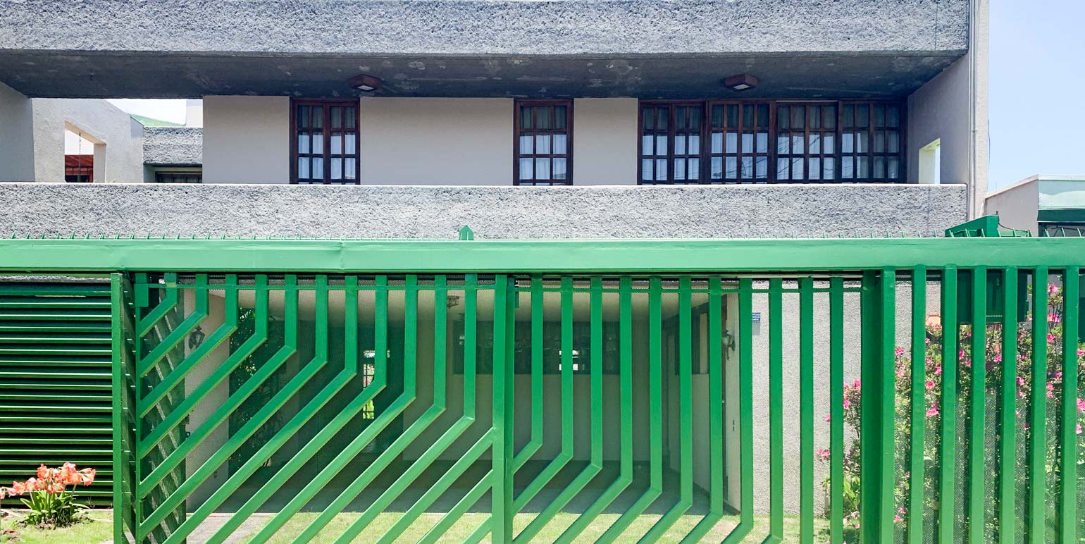 commercially zoned house for sale in sabana view 001.jpg
