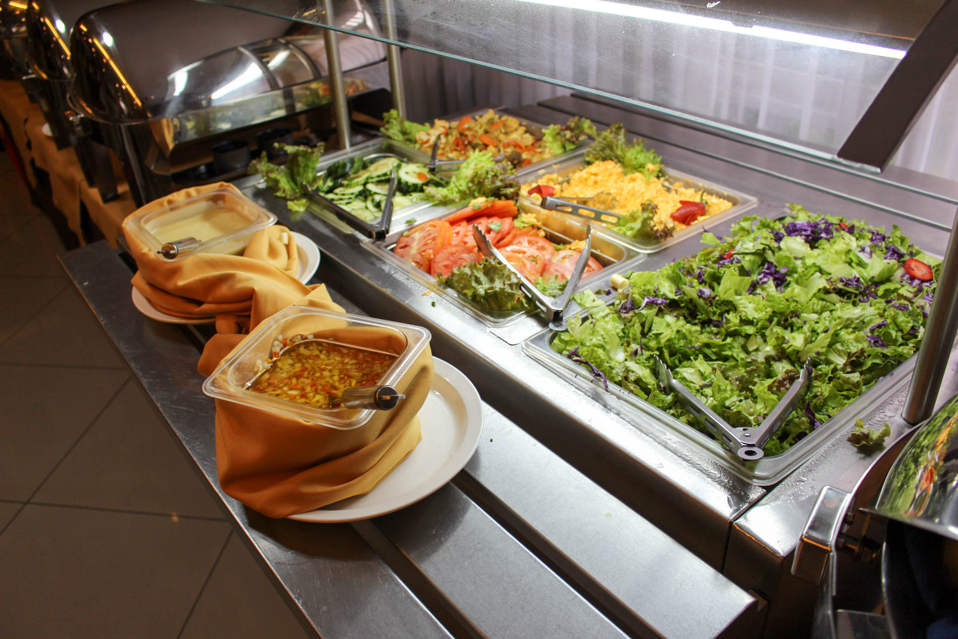 lunch salad bar at mastico restaurant 8.jpg