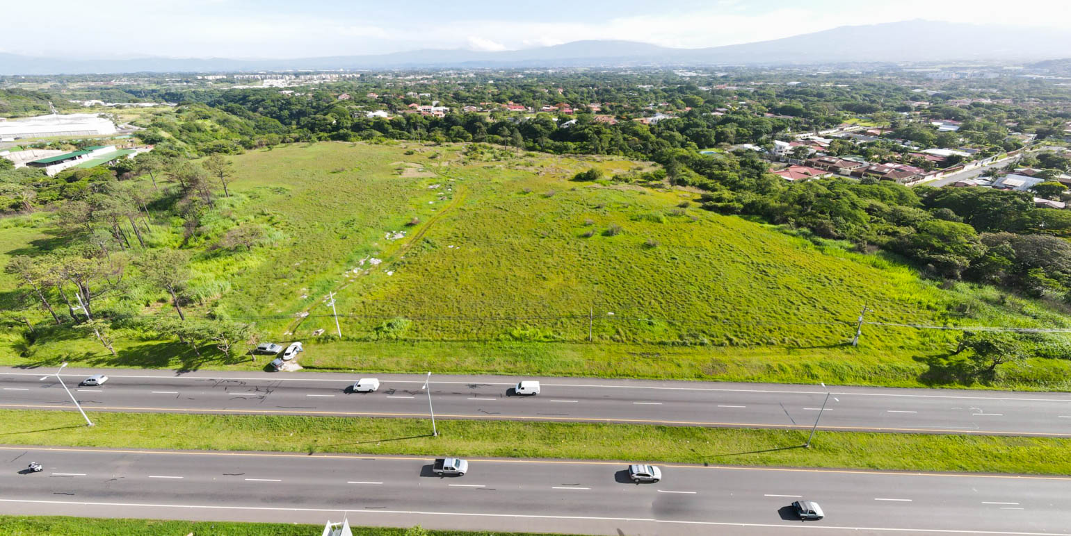 mixed used land in front of the highway 27 for sale in santa ana view 002.jpg