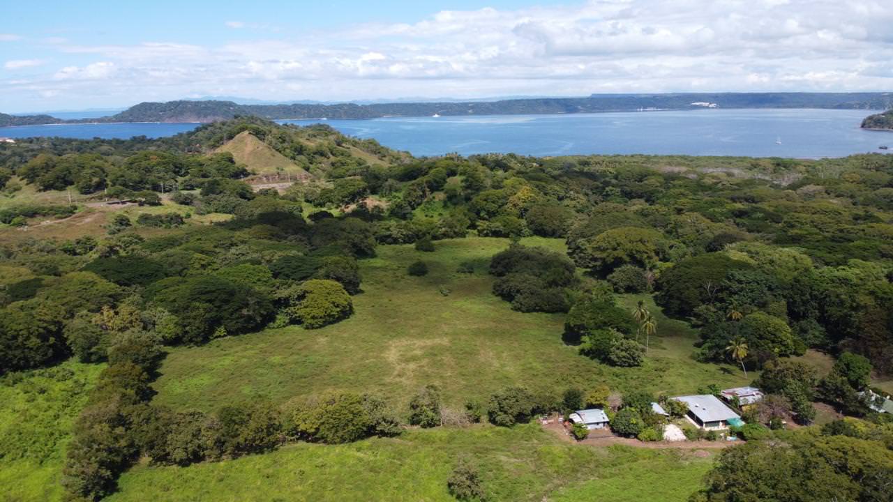 land for development near the beach in guanacaste view 001.jpg