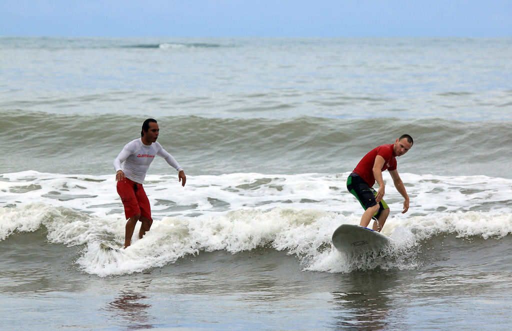 dominicalito waverider riding 5.jpg