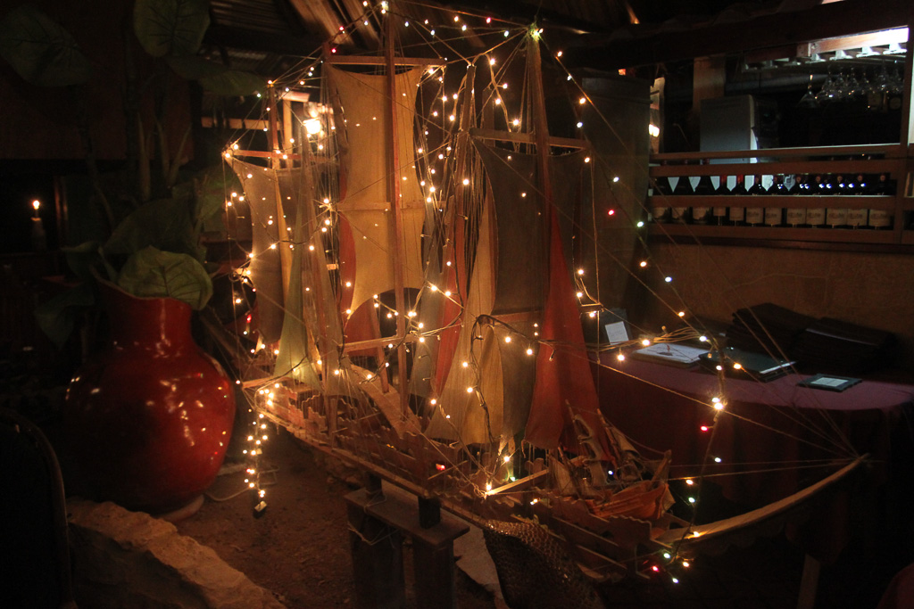 ship center decoration 9.jpg