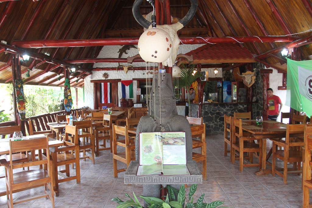 entrance elsabordemitierra 9.jpg