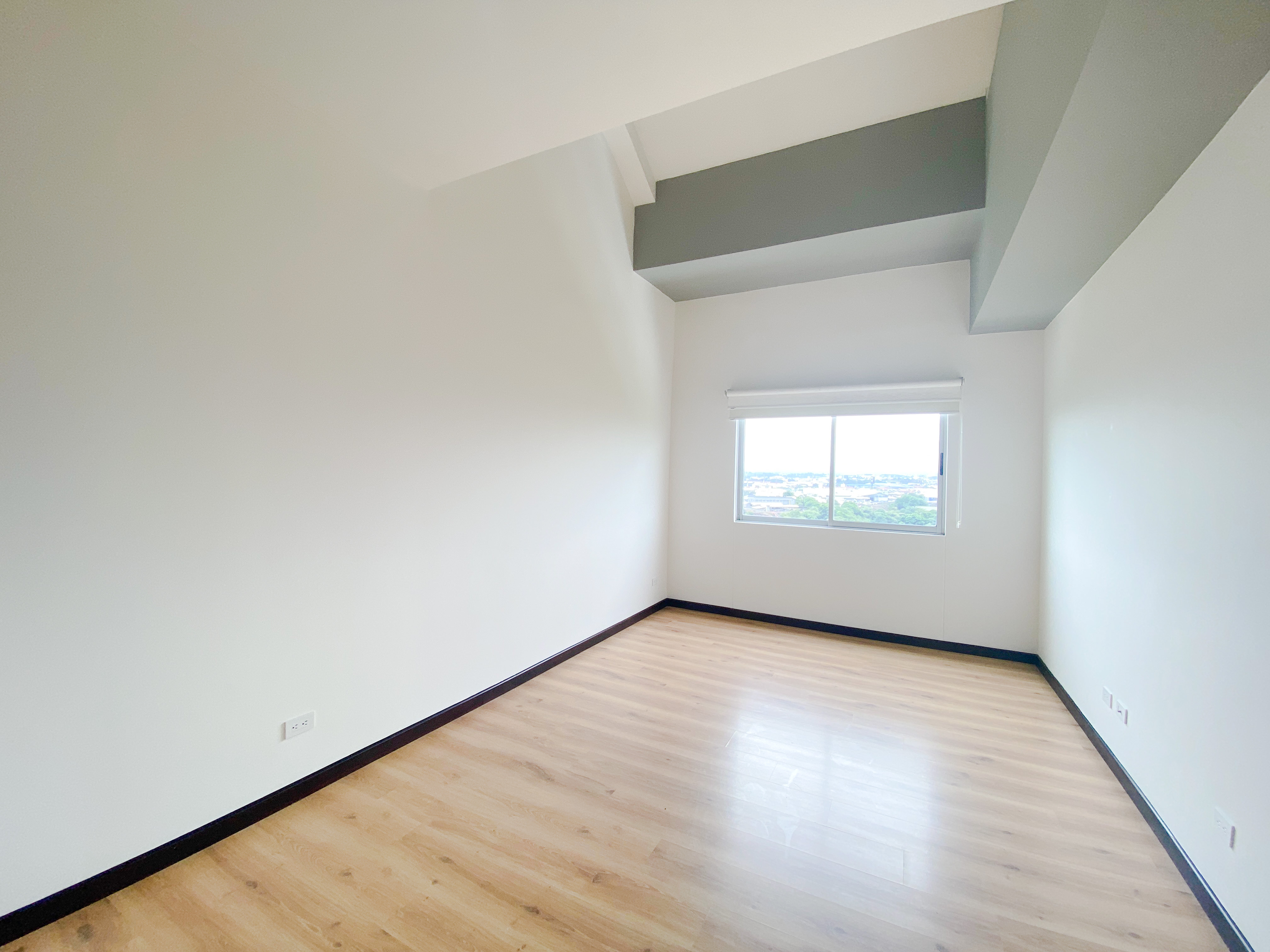 two story apartment for sale in a sabana complex view 015.jpg