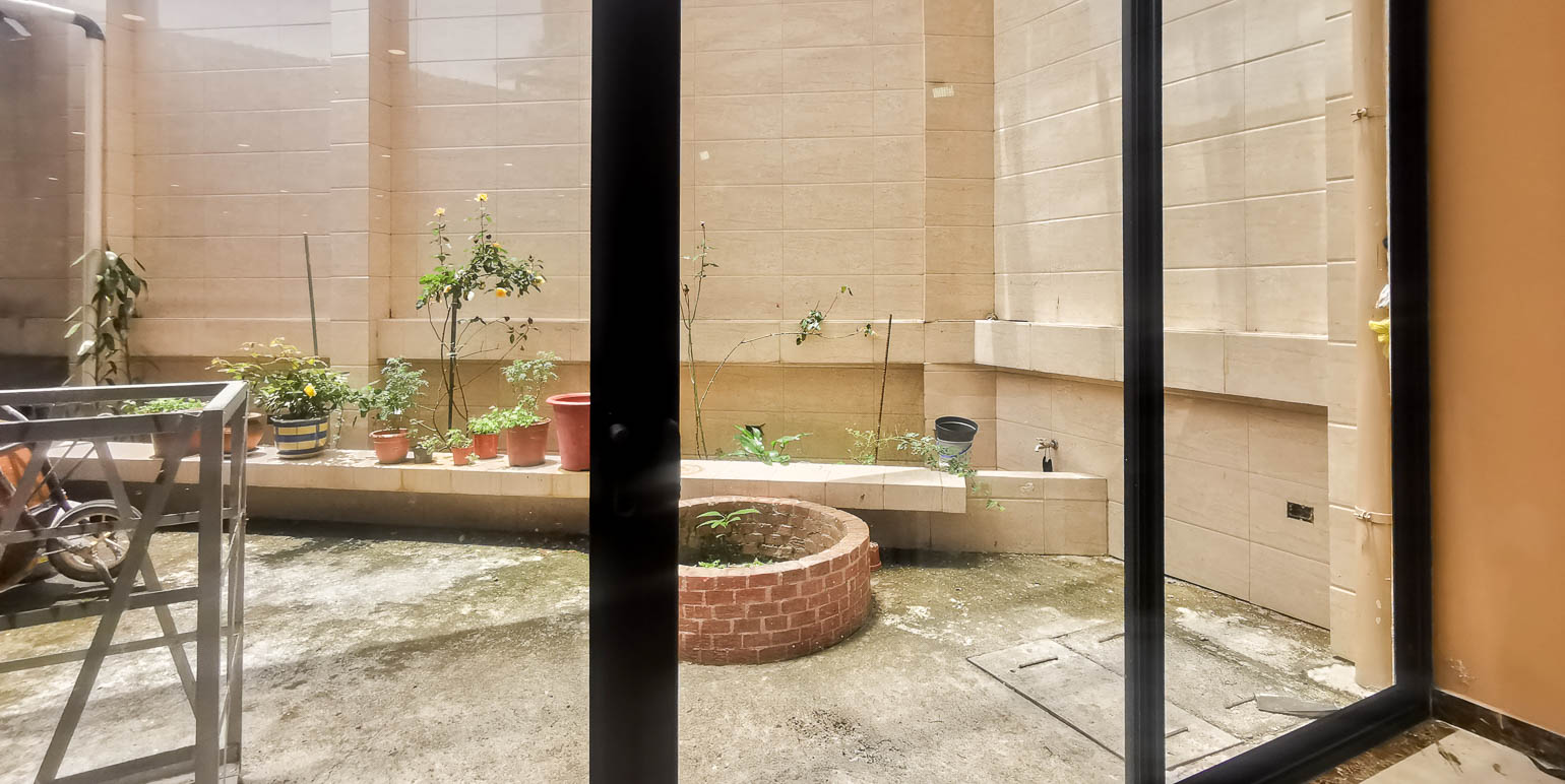 office building for sale view 018.jpg