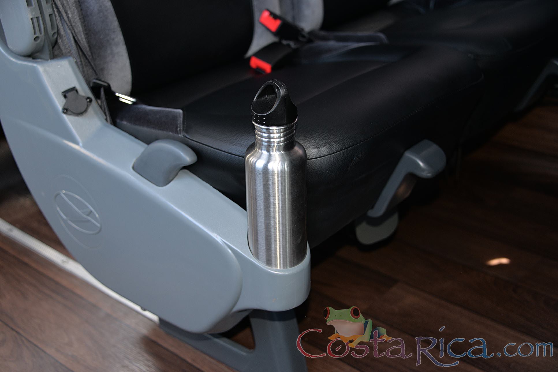 Passenger Volare Coach Bottle Holder With One Bottle