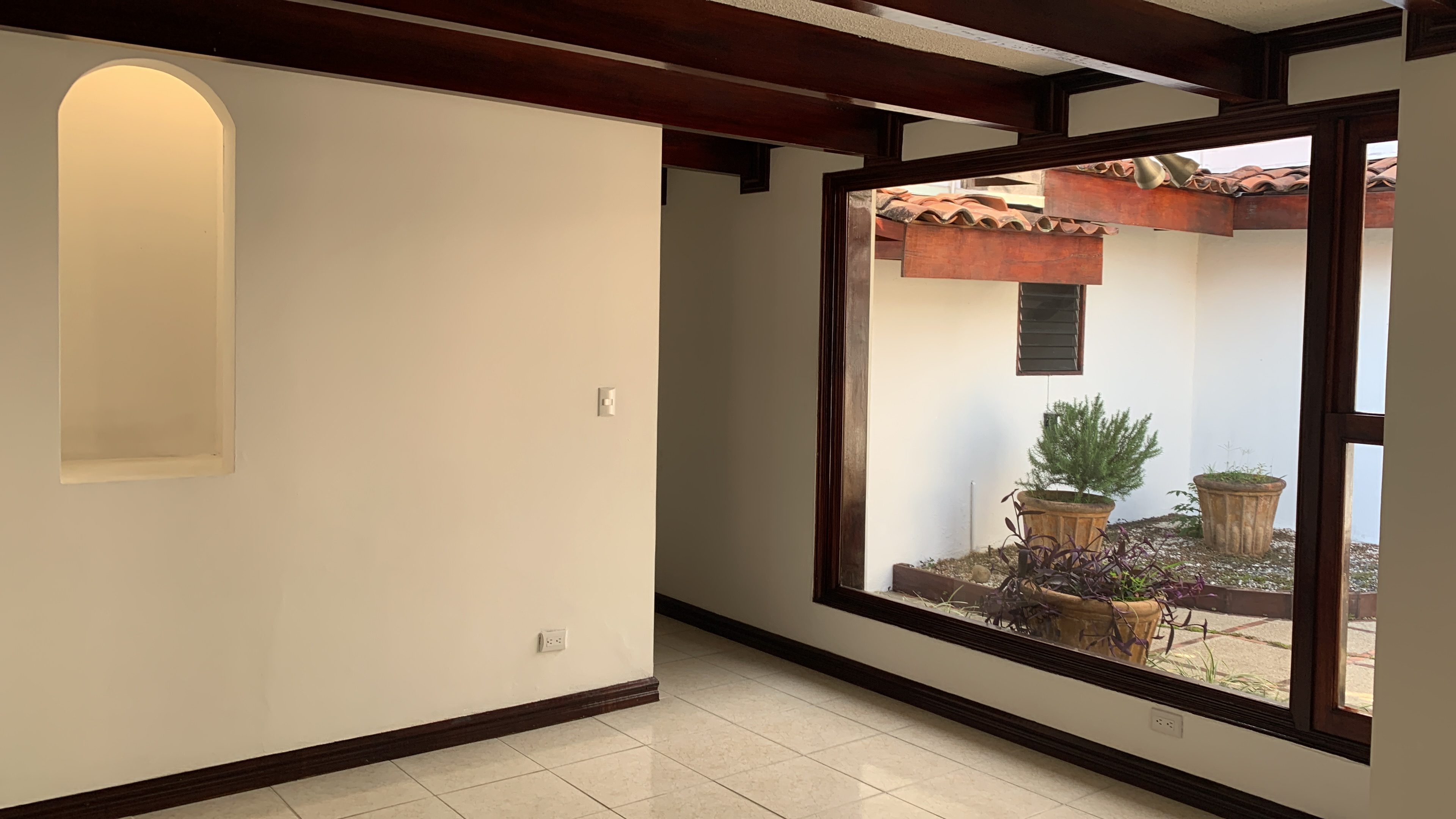 commercial use house for sale in san pedro view 006.jpg