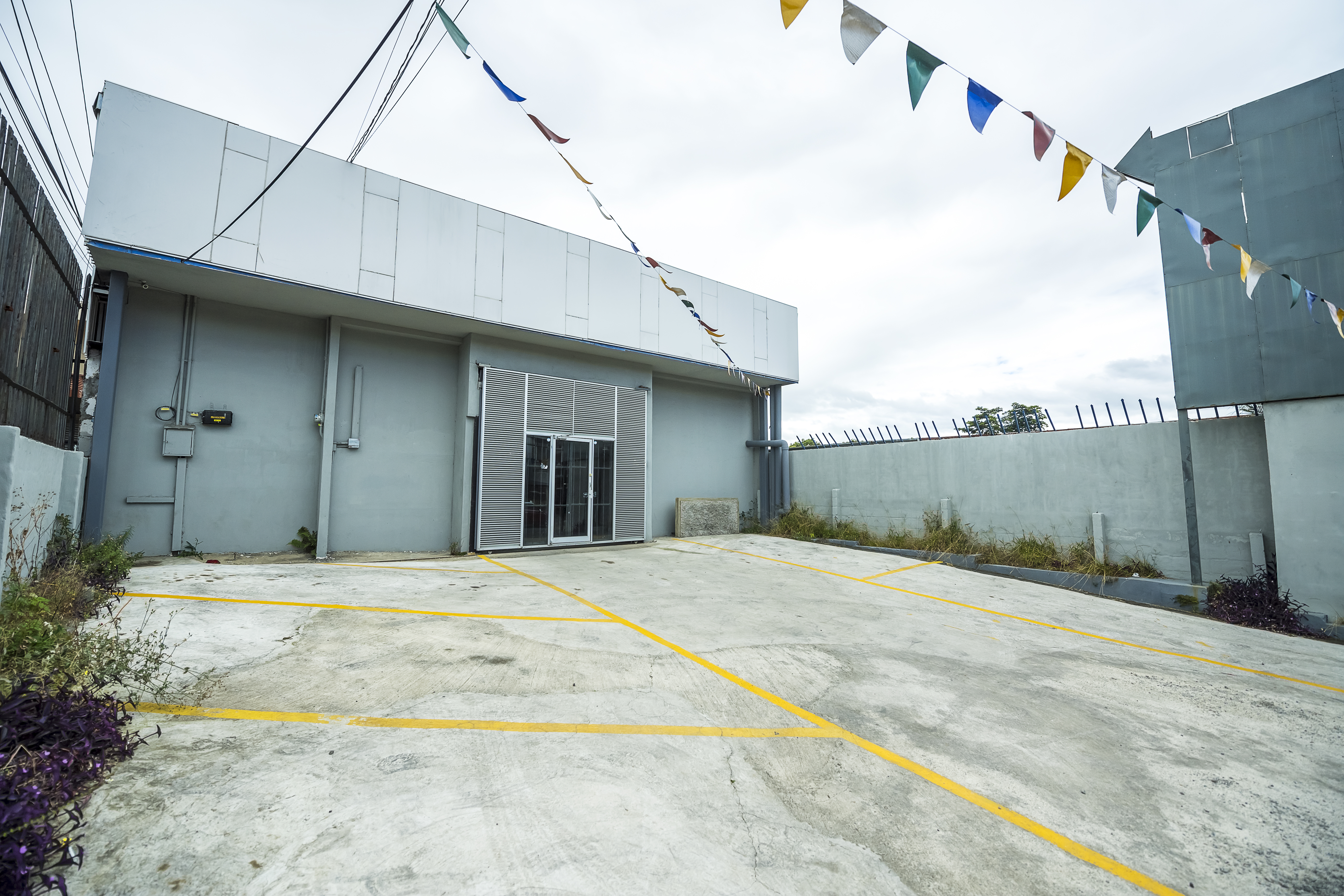 easy to access warehouse in heredia view 003.jpg