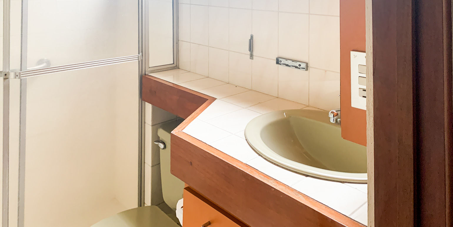 commercially zoned house for sale in sabana view 004.jpg