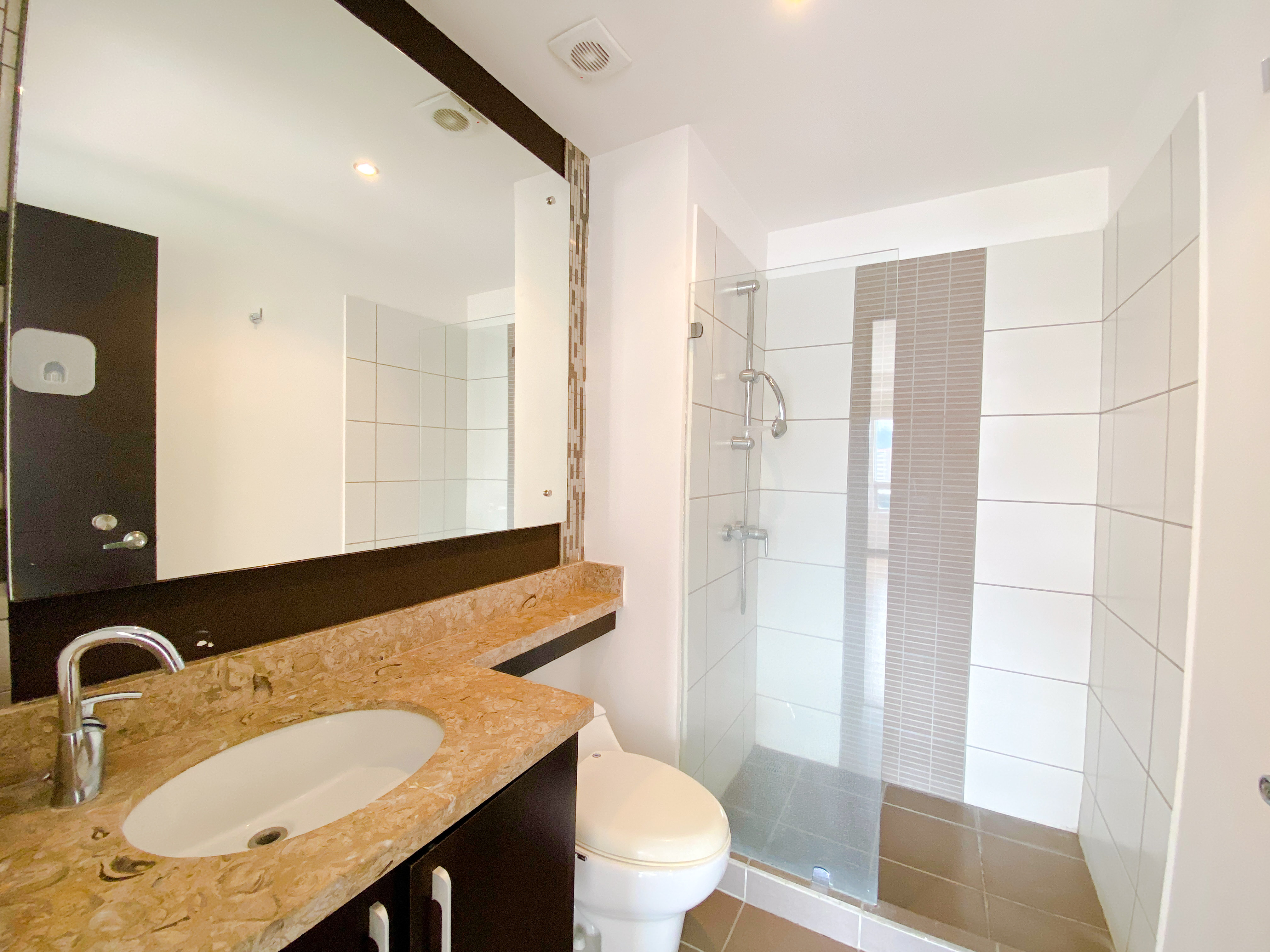 skyline penthouse in sabana norte view 013.jpg