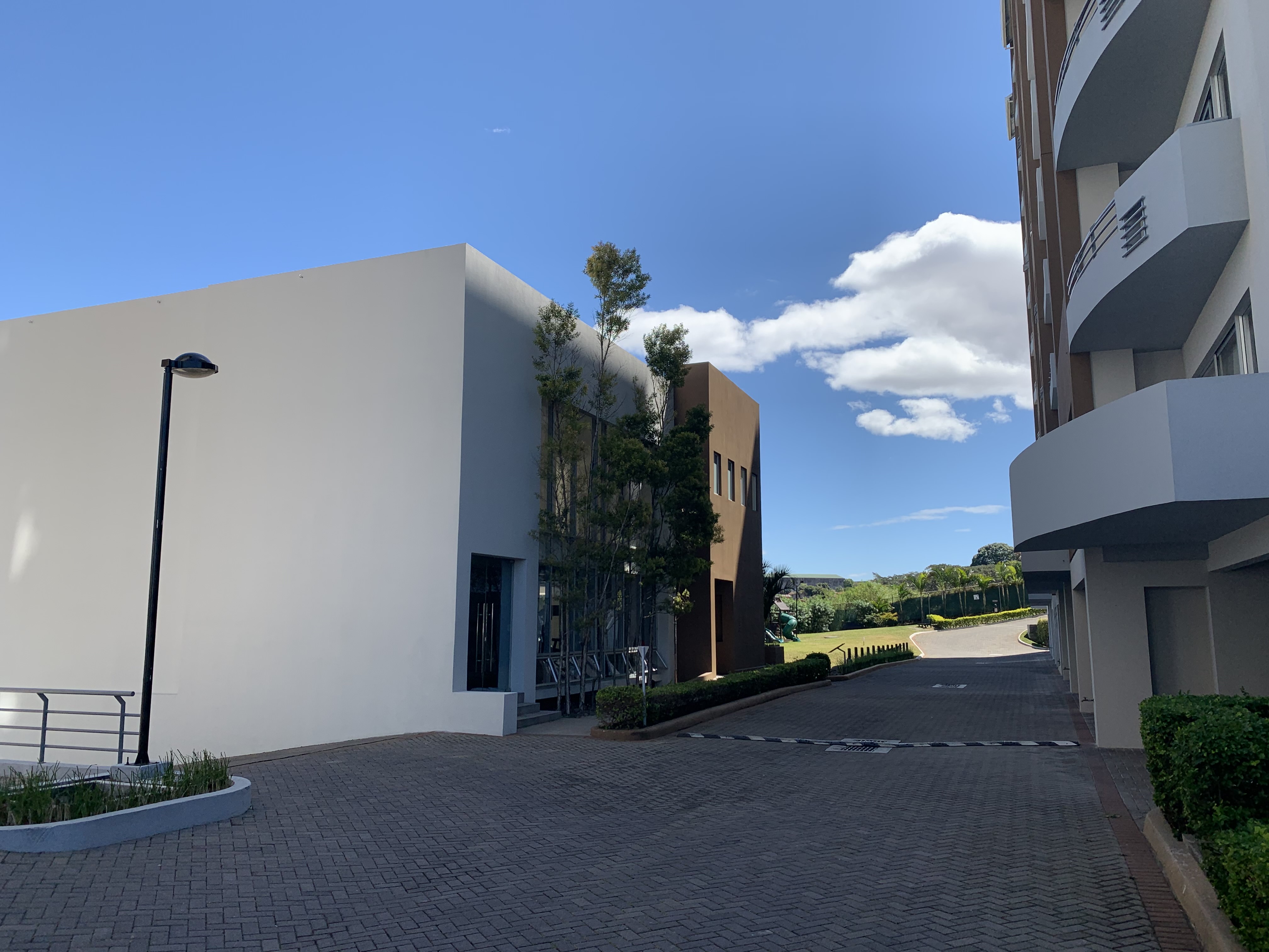 two story apartment for sale in a sabana complex view 004.jpg