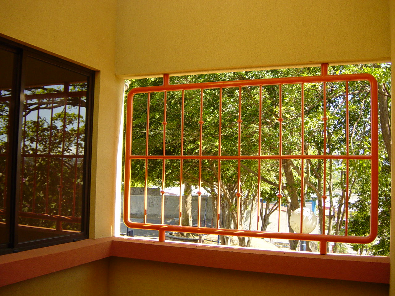 office building with warehouse in uruca view 035.jpg