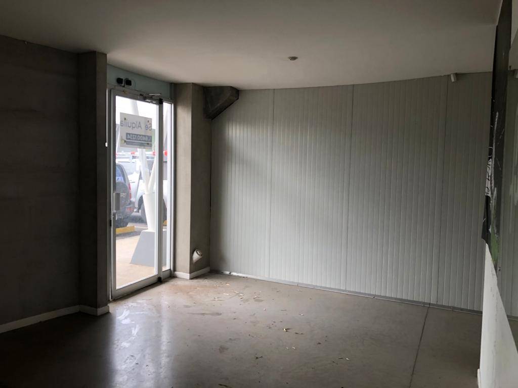 office space inside a business center in santa ana view 013.jpg