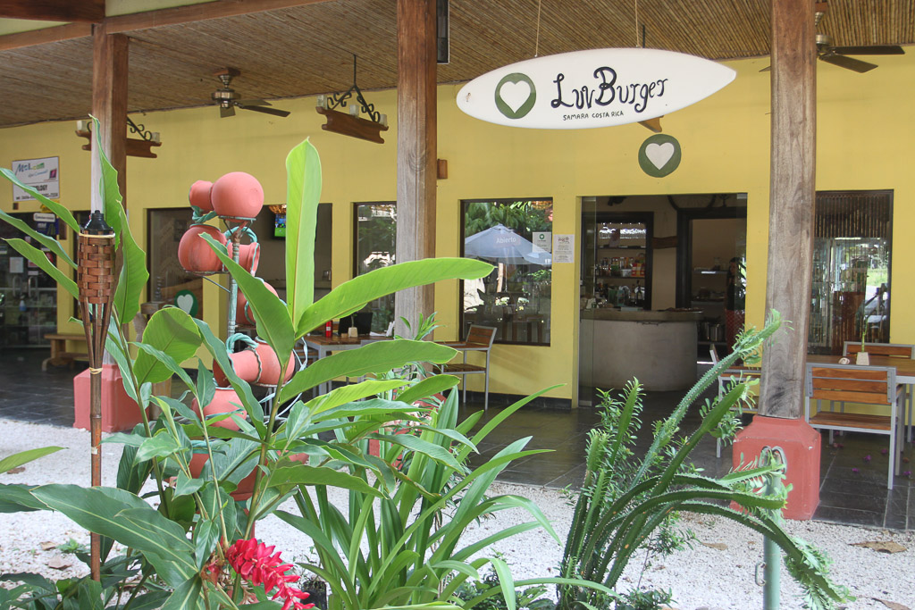 luv burger garden entrance 4.jpg