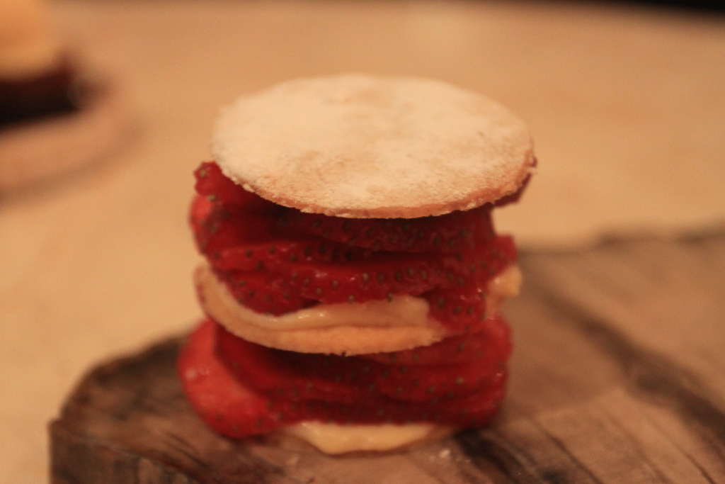 park cafe strawberry dessert7.jpg