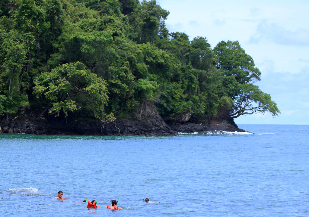 sunset sails catamaran point 5.jpg