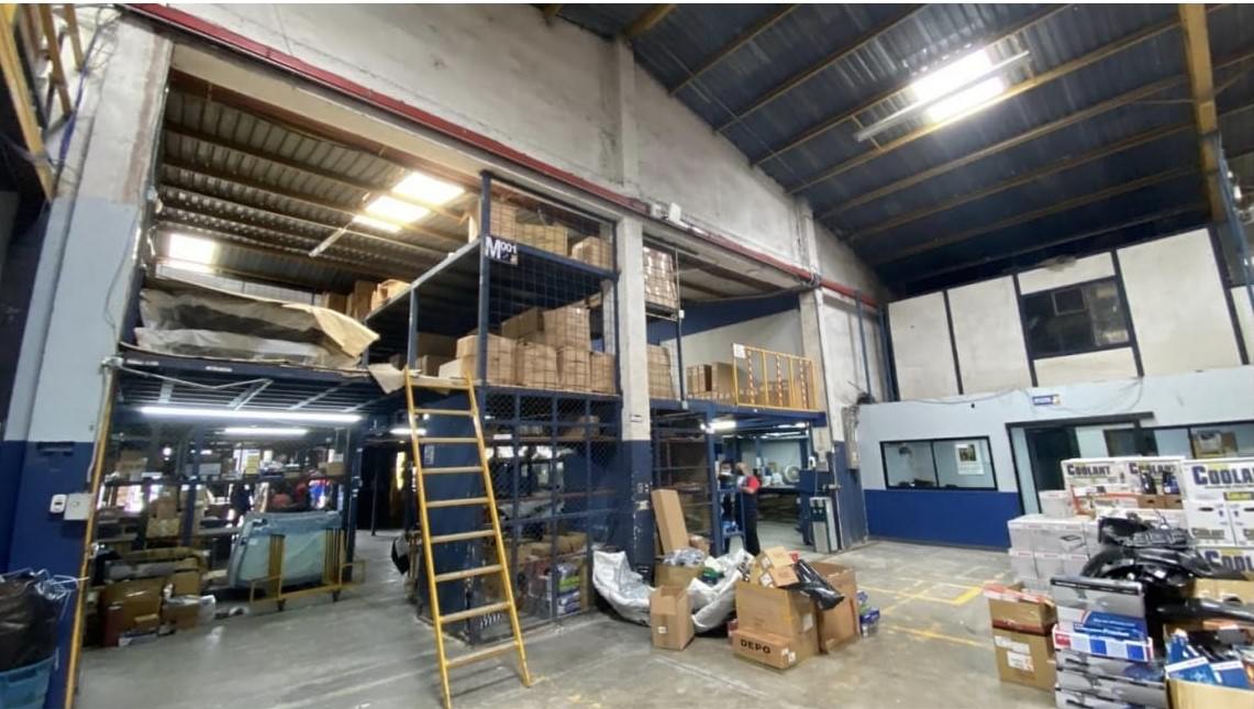warehouse and distribution facility for sale in san jose view 007.jpg