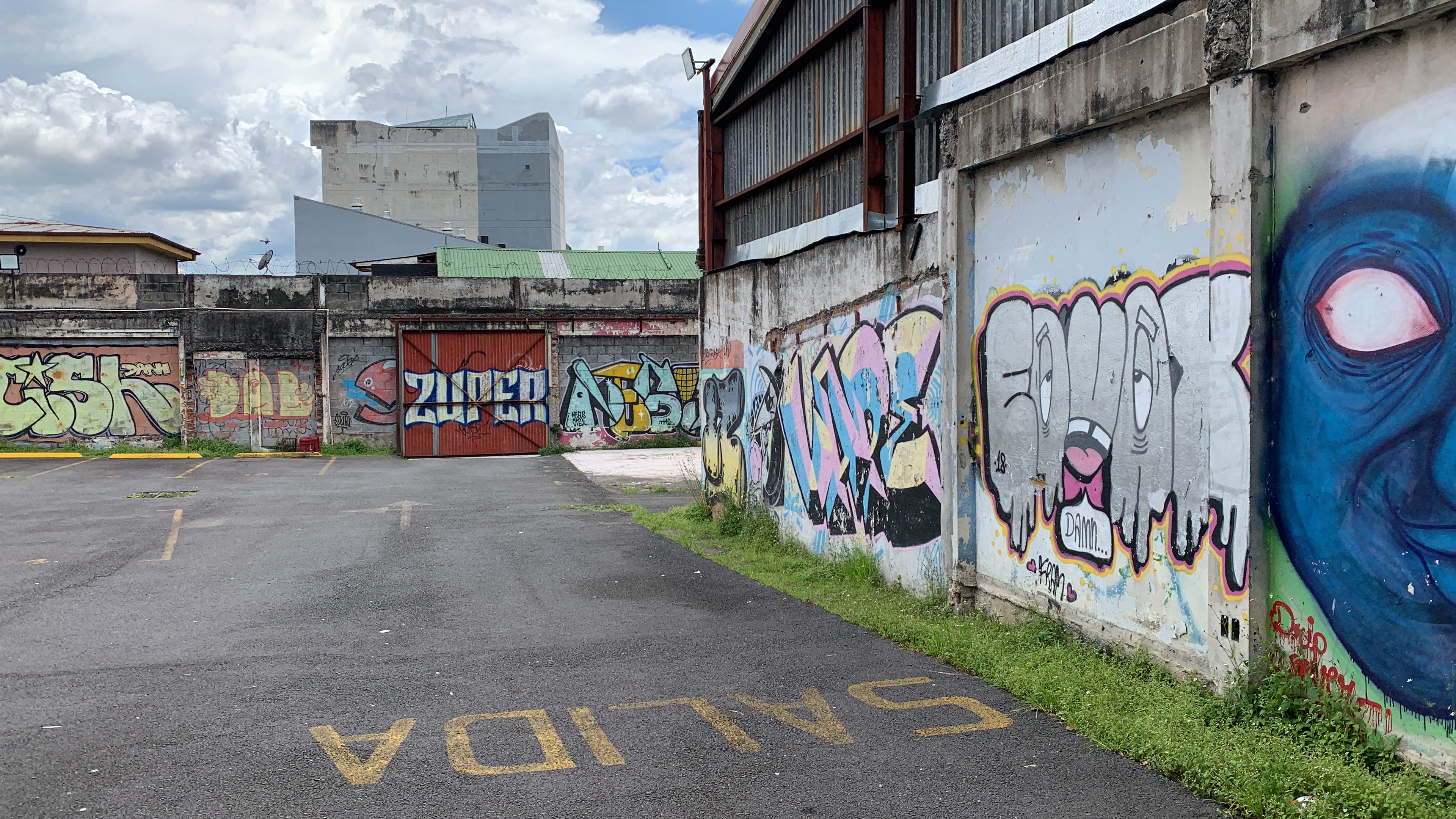 corner lot in la california view 002.jpg