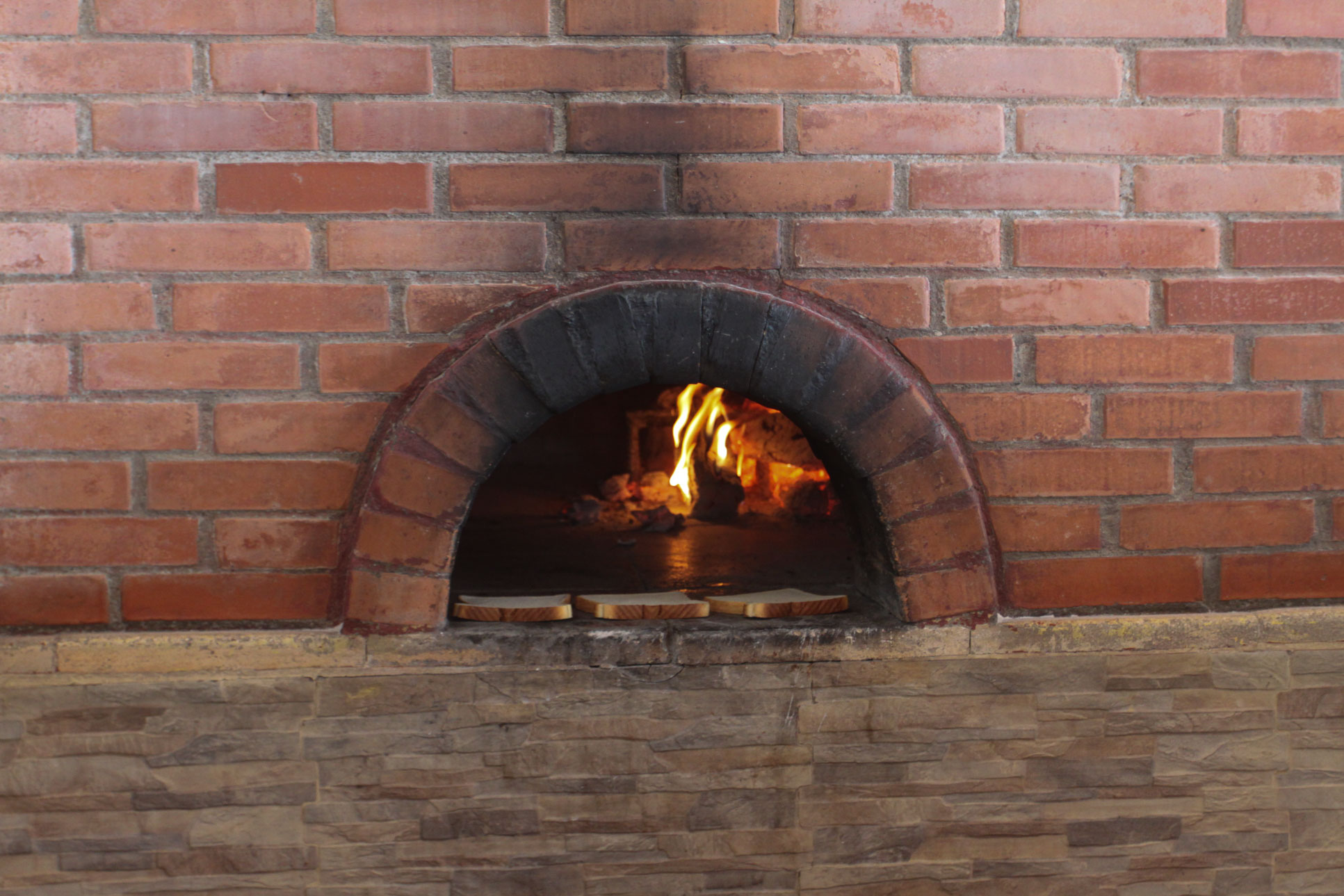 Fire Wood Oven Bar Restaurant Pizzeria Playa Carmen