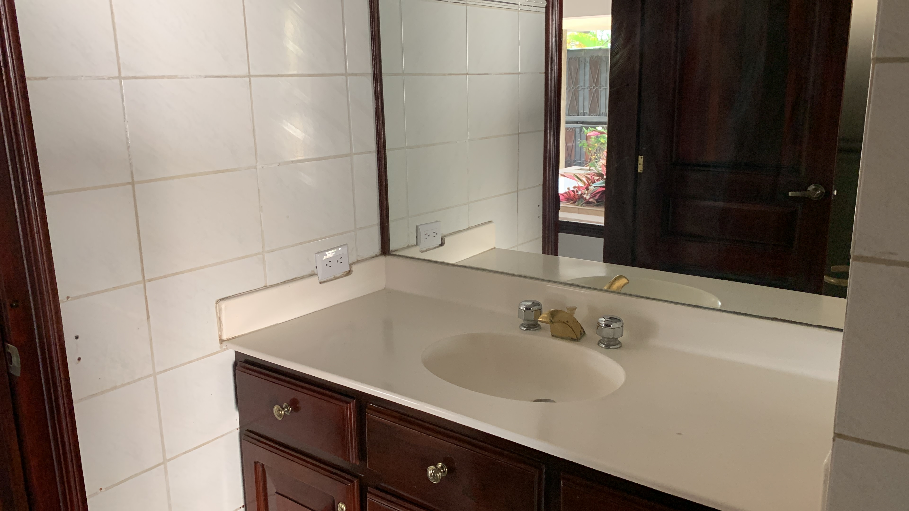 commercial use house for sale in san pedro view 010.jpg