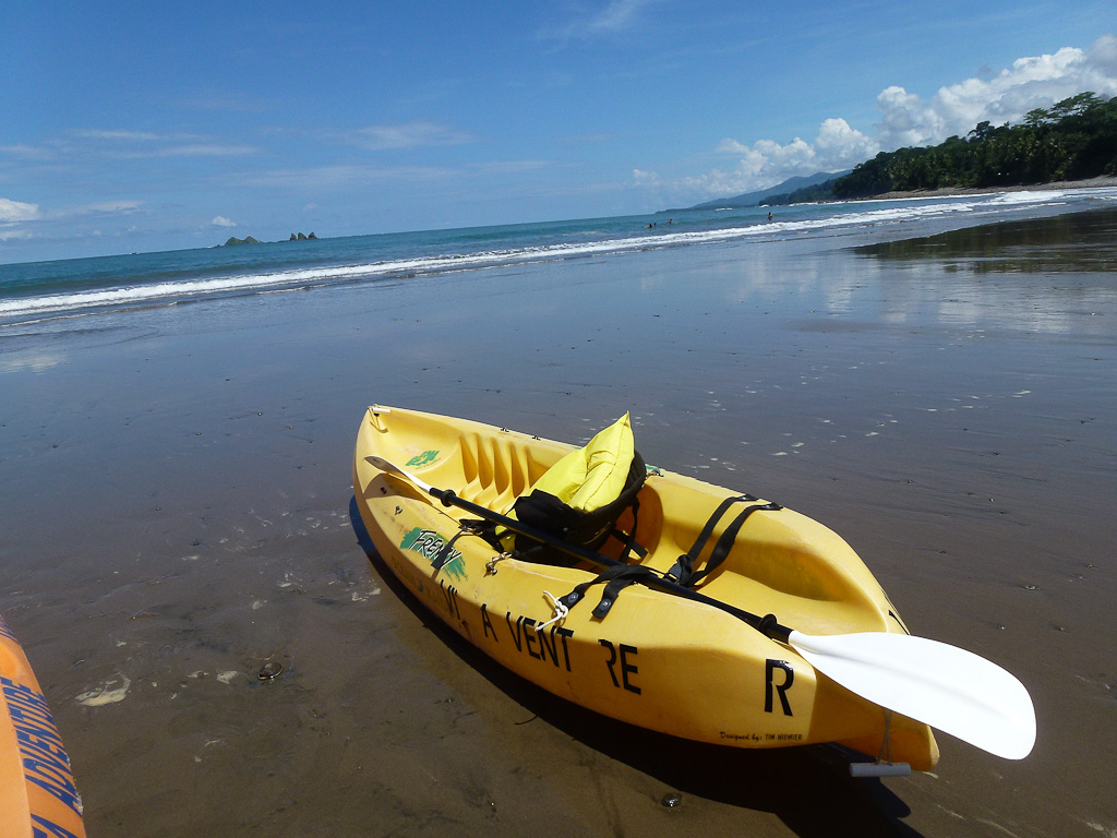 waves and caves pinuelas 4.jpg