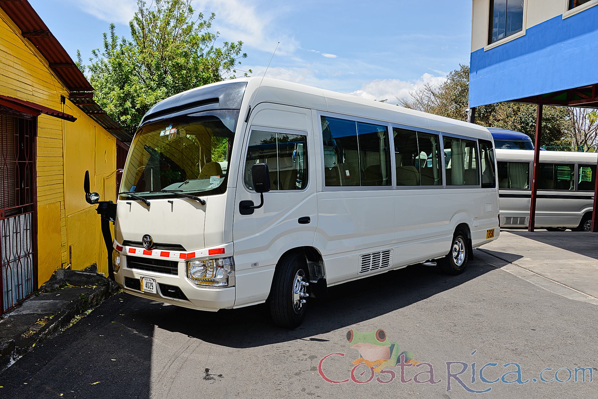 Passenger Coaster Van Lateral View With Perspective