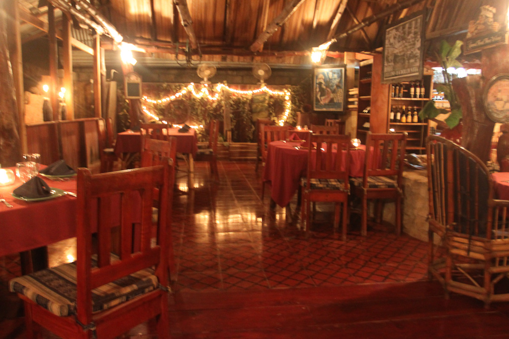 dolce vita dining room 10.jpg