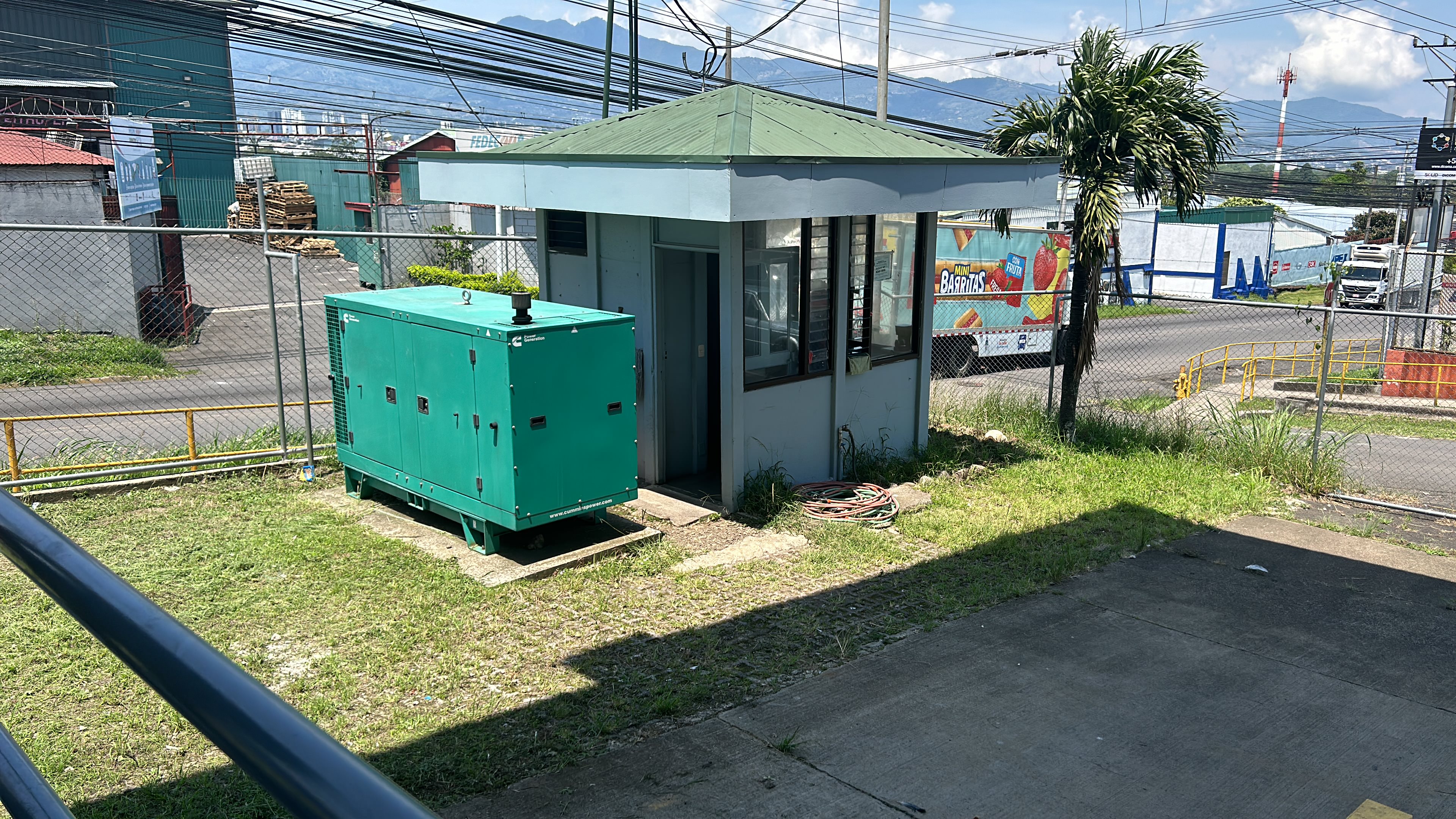 warehouse with ample parking for sale view 017.jpg