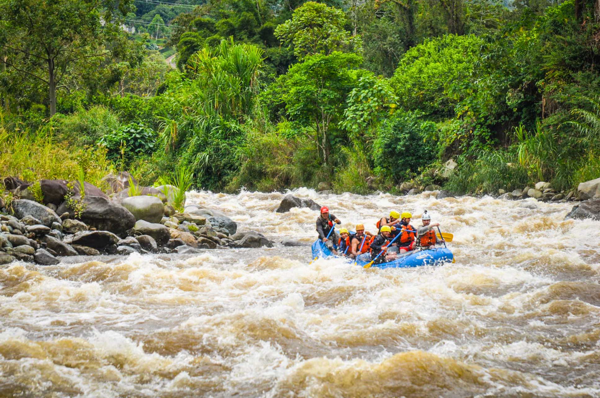 Grande De Orosi Whitewater Rafting On The Rapids