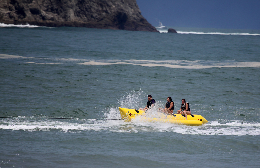 banana boat riding 2.jpg