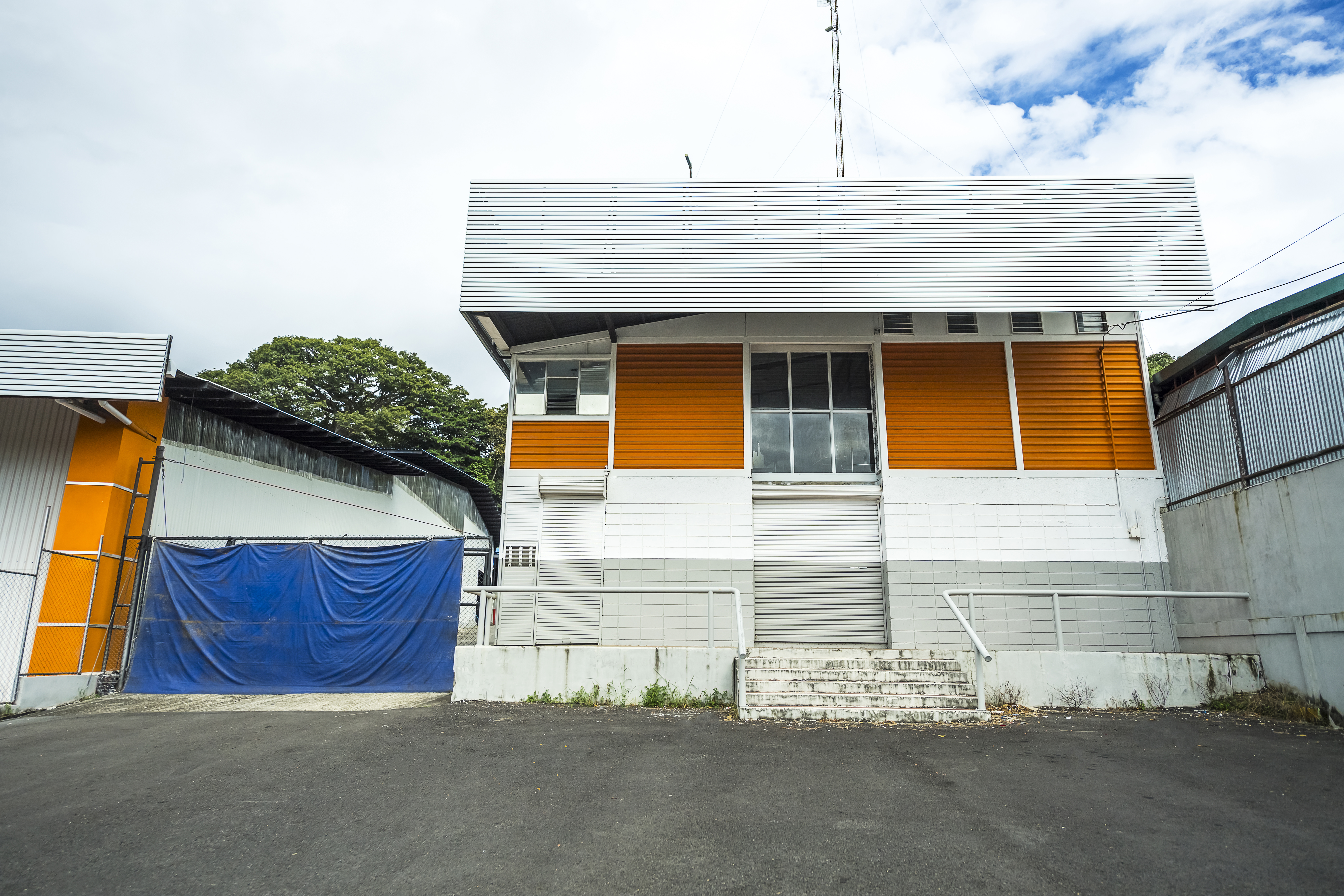 commercial warehouse for sale in ciudad colon view 004.jpg