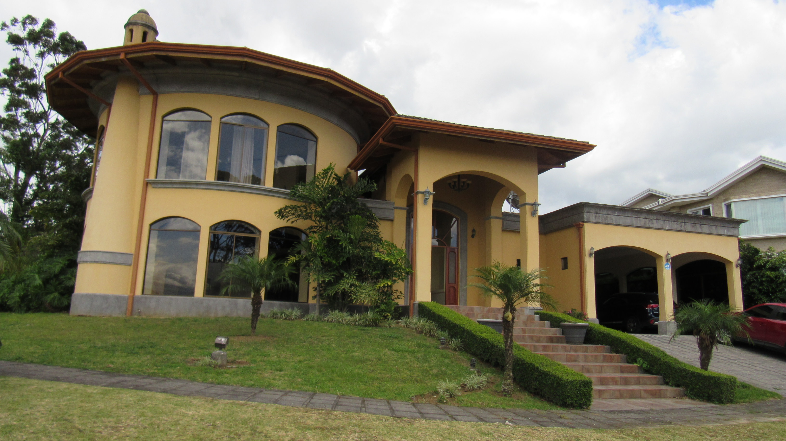 luxury house for sale in colinas de montealegre view 007.jpg