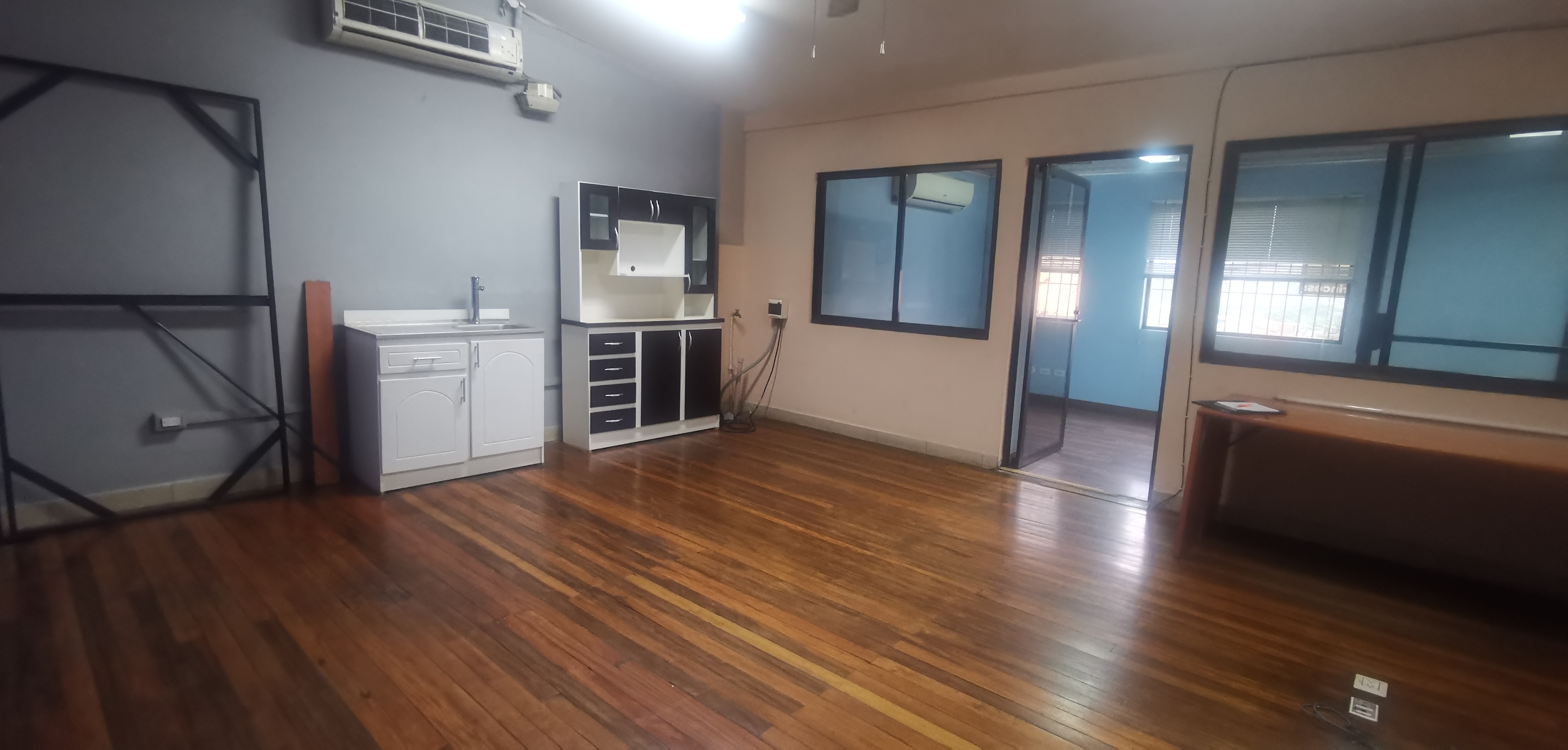 three level building for sale in pavas view 007.jpg