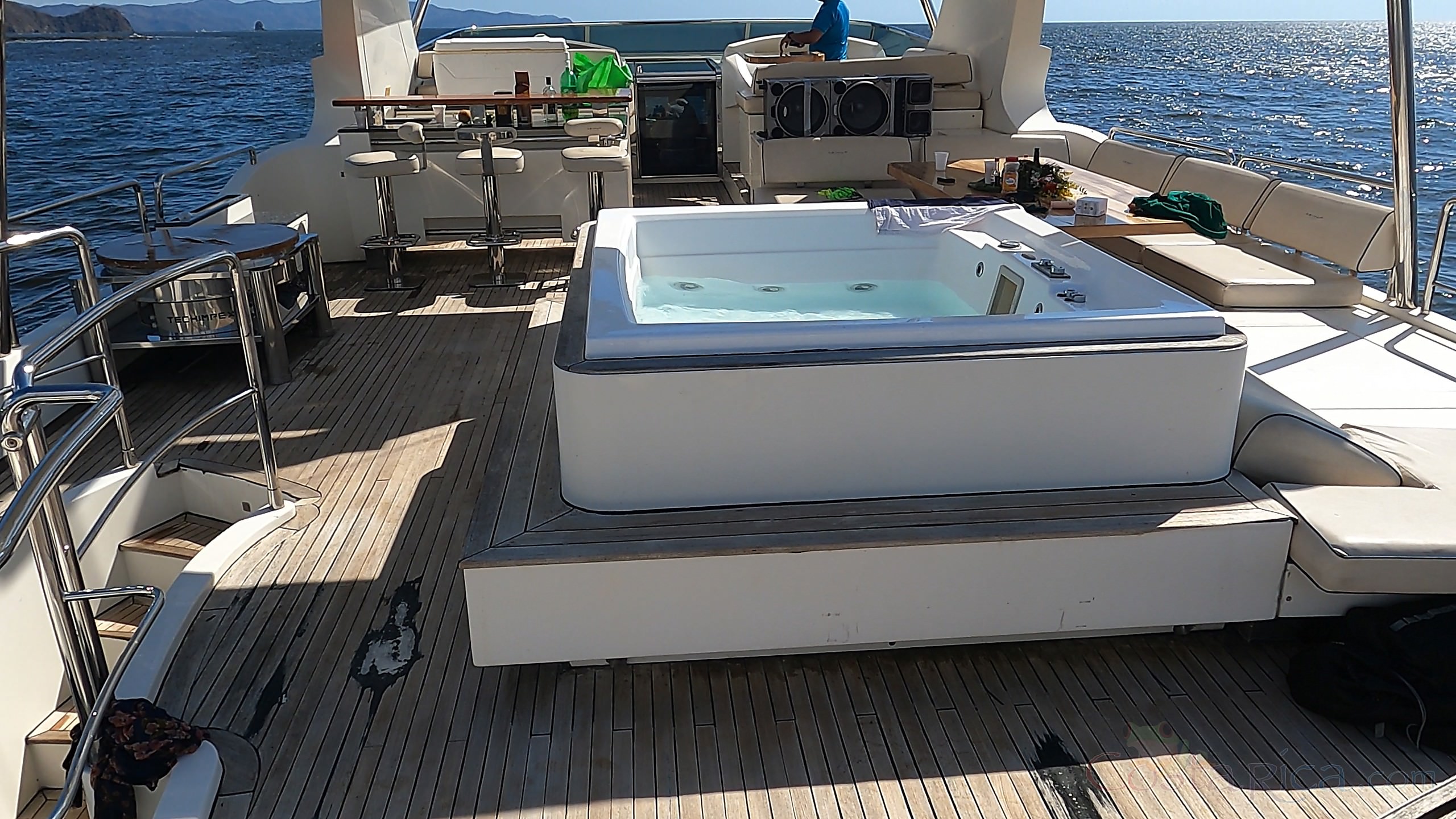 yacht azumit sundeck step to jacuzzi.jpg