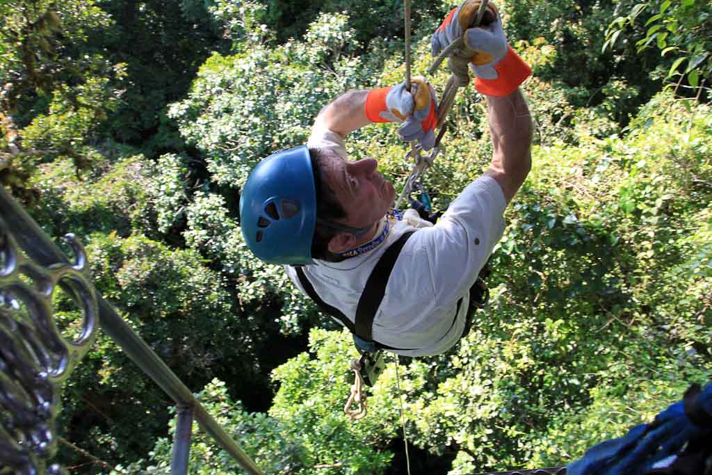 Extremos 100 foot rappel top