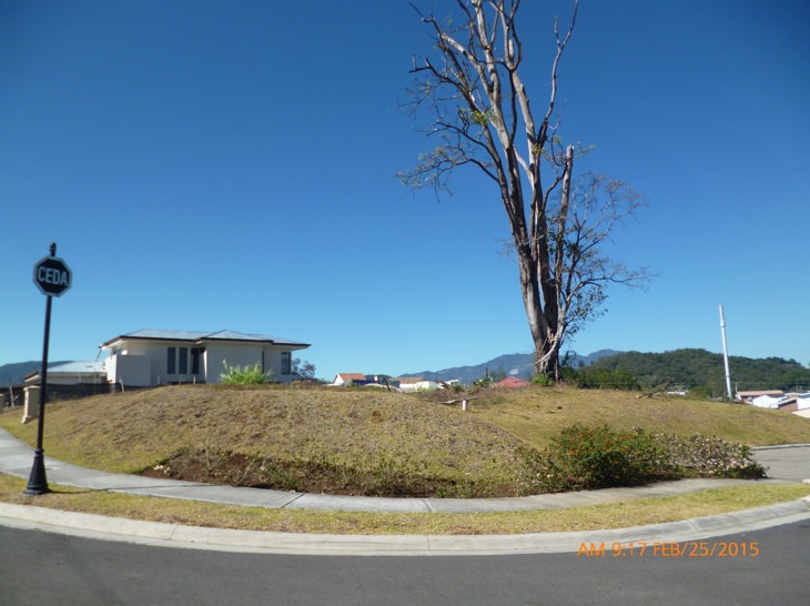 residential lot inside a gated community in curridabat view 009.jpg