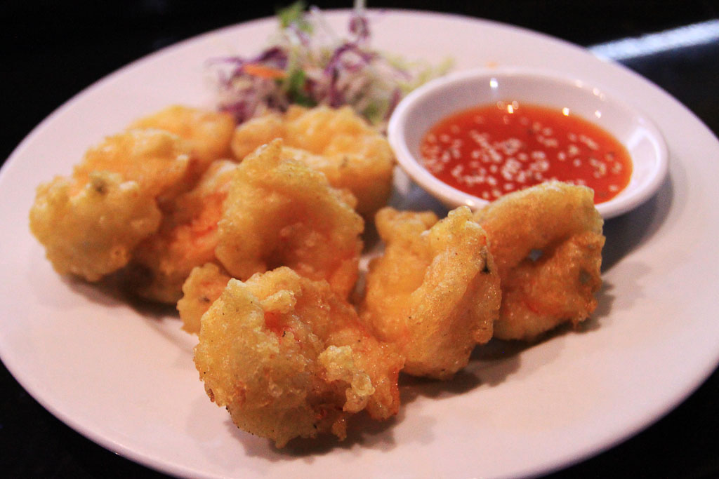 tsunami sushi shrimp tempura 4.jpg