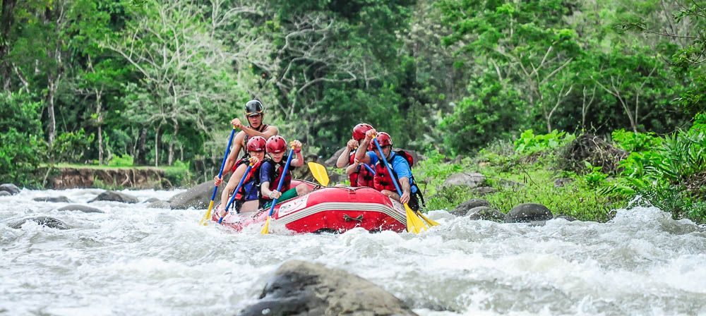balsa river rafting arenal 2.jpg